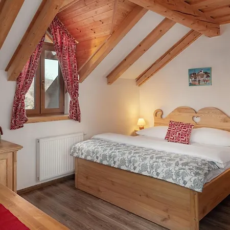 Krizovy Vrch 3*